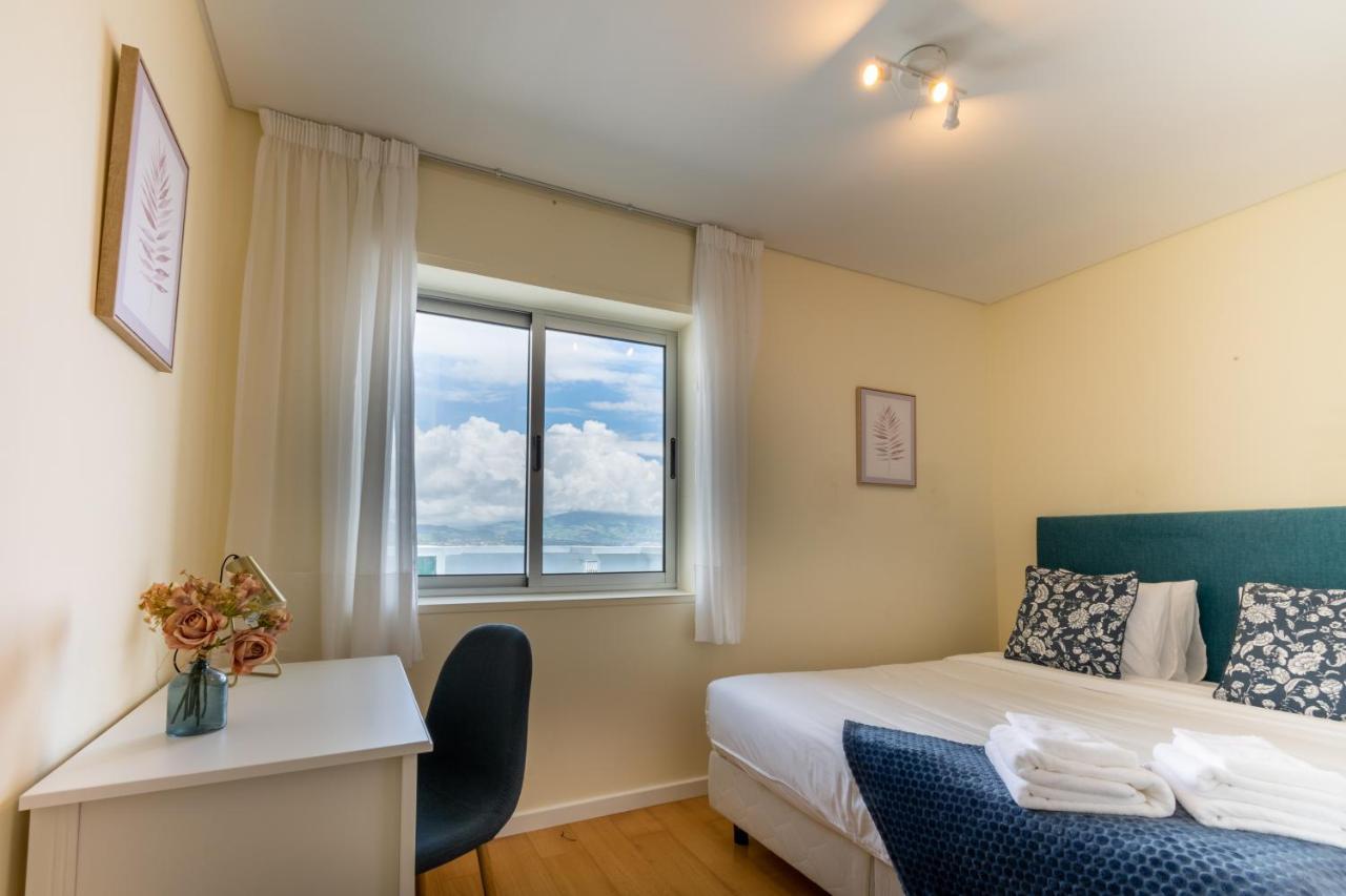 Atlantic Penthouse - City, Montain & Ocean - Free Parking Ponta Delgada Eksteriør bilde