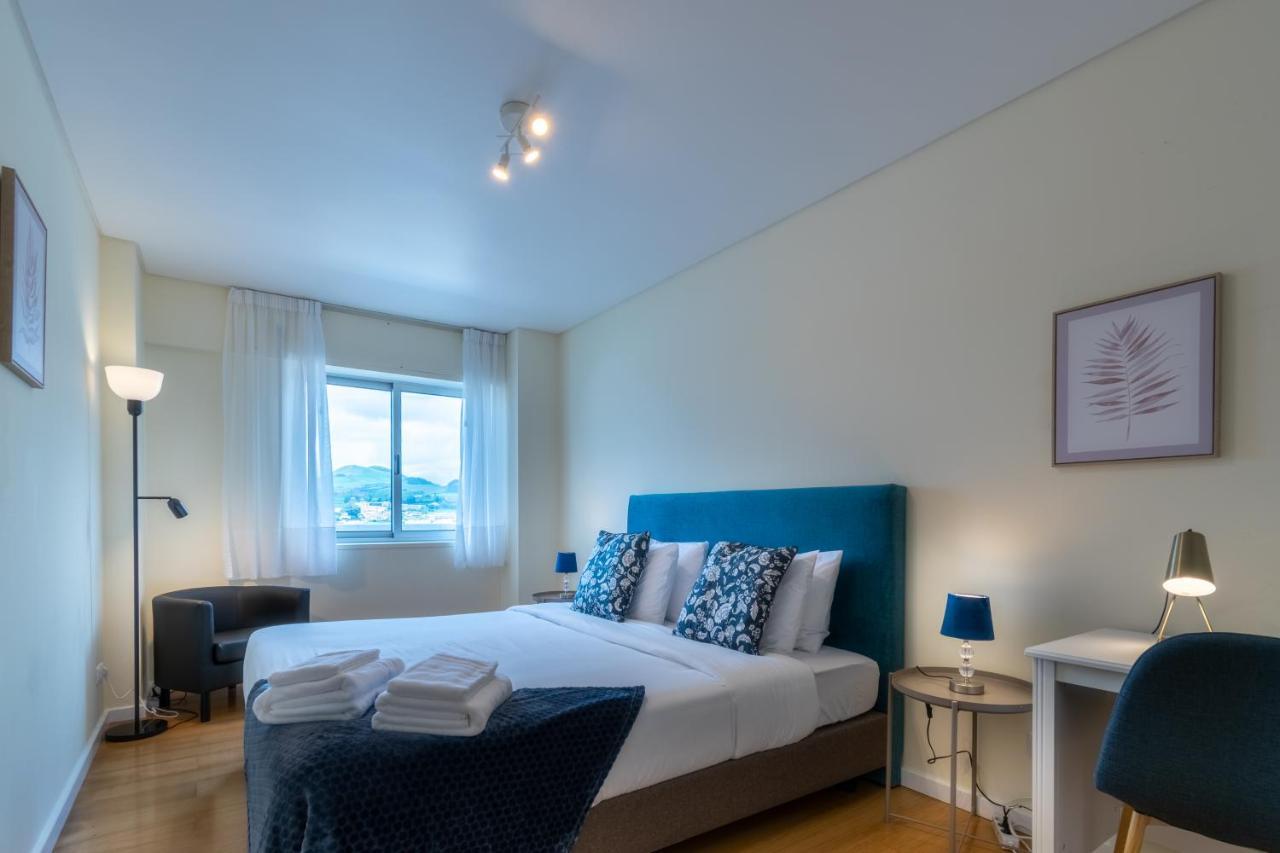 Atlantic Penthouse - City, Montain & Ocean - Free Parking Ponta Delgada Eksteriør bilde